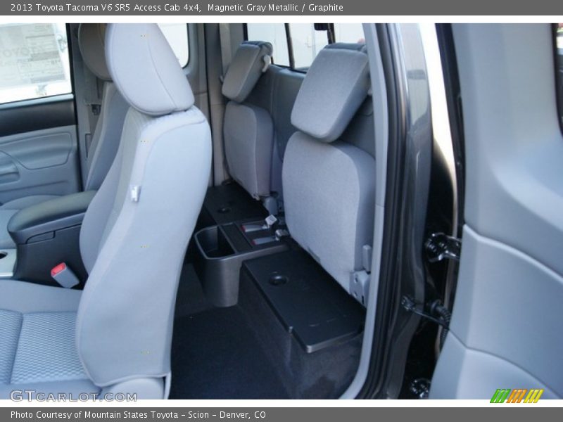 Magnetic Gray Metallic / Graphite 2013 Toyota Tacoma V6 SR5 Access Cab 4x4