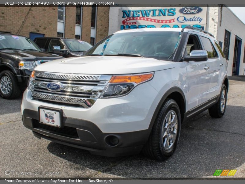 Oxford White / Medium Light Stone 2013 Ford Explorer 4WD