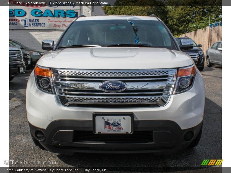 Oxford White / Medium Light Stone 2013 Ford Explorer 4WD