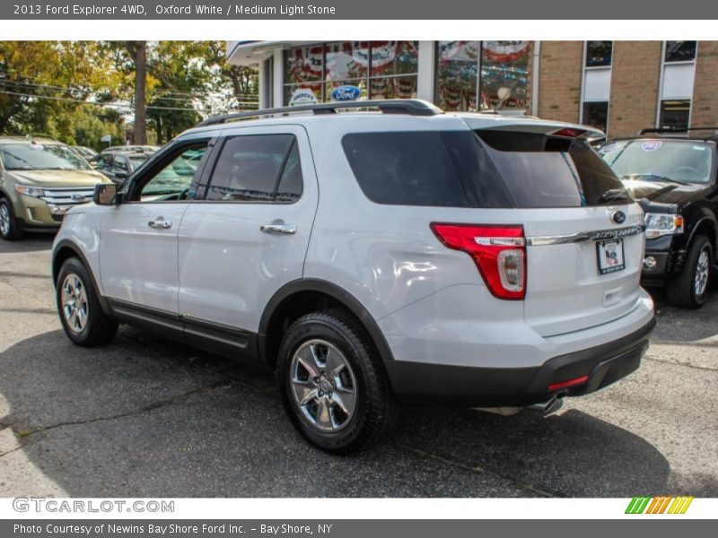 Oxford White / Medium Light Stone 2013 Ford Explorer 4WD