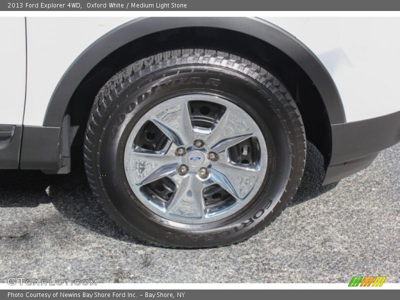 Oxford White / Medium Light Stone 2013 Ford Explorer 4WD