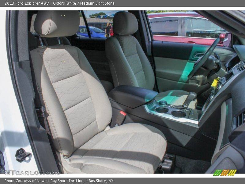 Oxford White / Medium Light Stone 2013 Ford Explorer 4WD