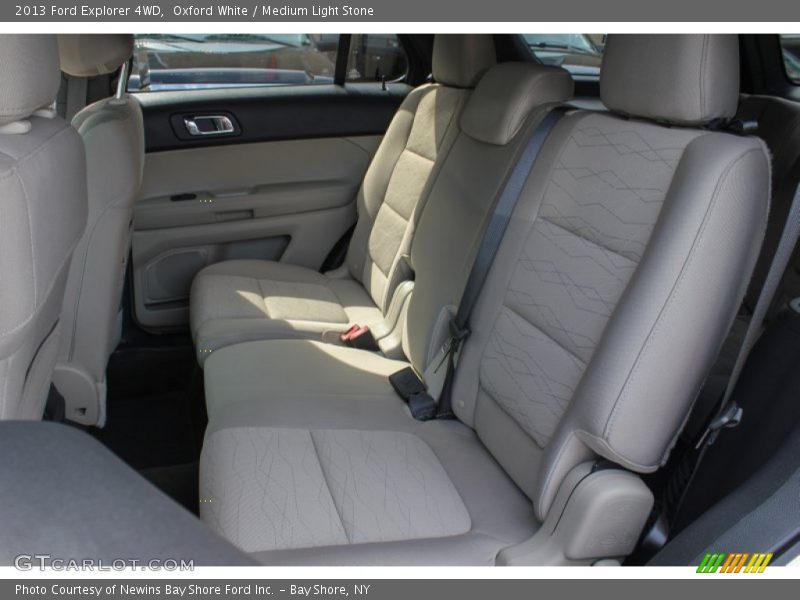 Oxford White / Medium Light Stone 2013 Ford Explorer 4WD