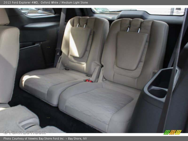 Oxford White / Medium Light Stone 2013 Ford Explorer 4WD