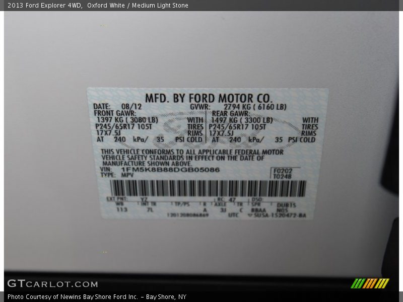 Oxford White / Medium Light Stone 2013 Ford Explorer 4WD