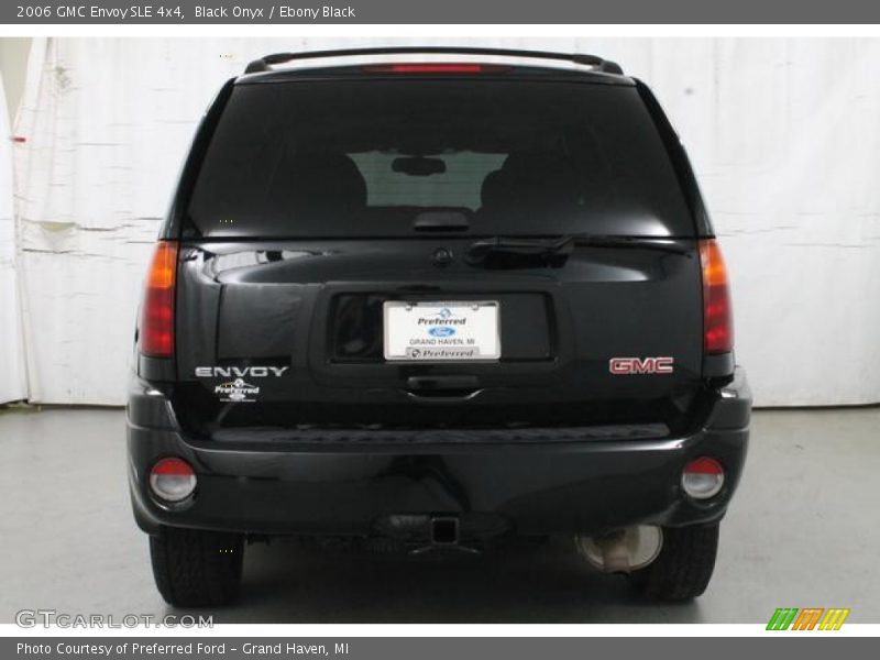 Black Onyx / Ebony Black 2006 GMC Envoy SLE 4x4