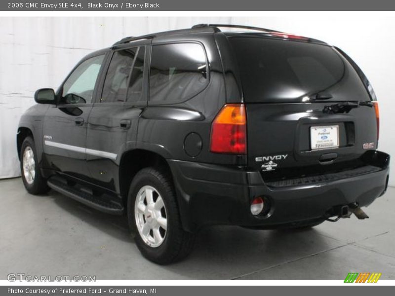 Black Onyx / Ebony Black 2006 GMC Envoy SLE 4x4