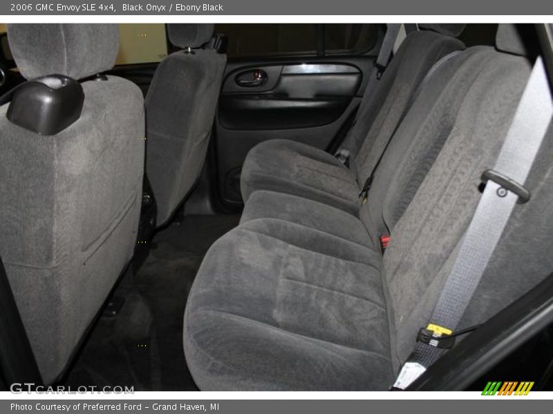 Black Onyx / Ebony Black 2006 GMC Envoy SLE 4x4