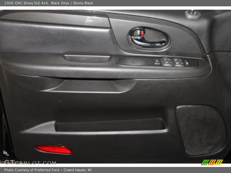 Black Onyx / Ebony Black 2006 GMC Envoy SLE 4x4