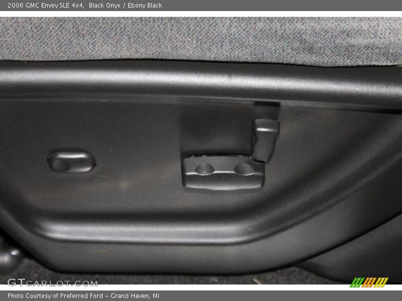 Black Onyx / Ebony Black 2006 GMC Envoy SLE 4x4