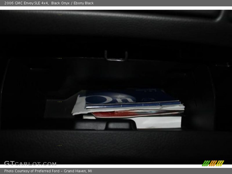 Black Onyx / Ebony Black 2006 GMC Envoy SLE 4x4