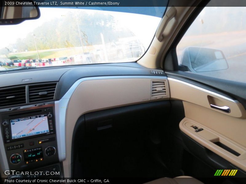 Summit White / Cashmere/Ebony 2009 Chevrolet Traverse LTZ