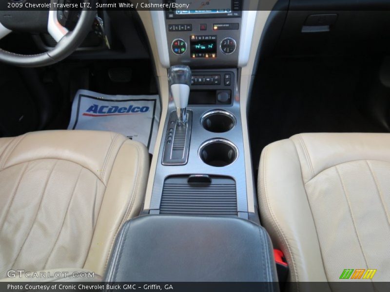 Summit White / Cashmere/Ebony 2009 Chevrolet Traverse LTZ