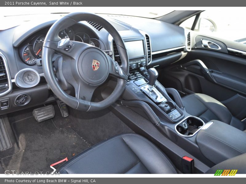 Sand White / Black 2011 Porsche Cayenne