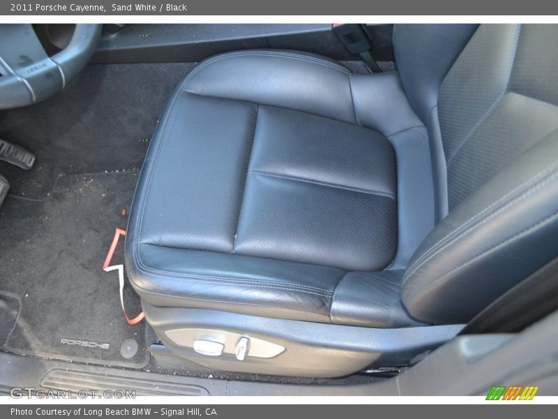 Sand White / Black 2011 Porsche Cayenne