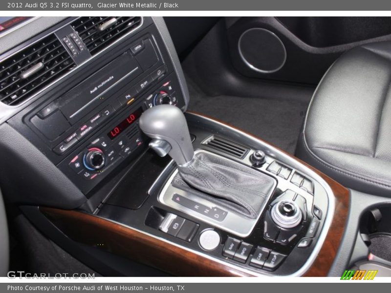 Glacier White Metallic / Black 2012 Audi Q5 3.2 FSI quattro