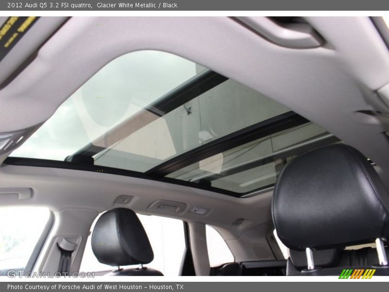 Glacier White Metallic / Black 2012 Audi Q5 3.2 FSI quattro