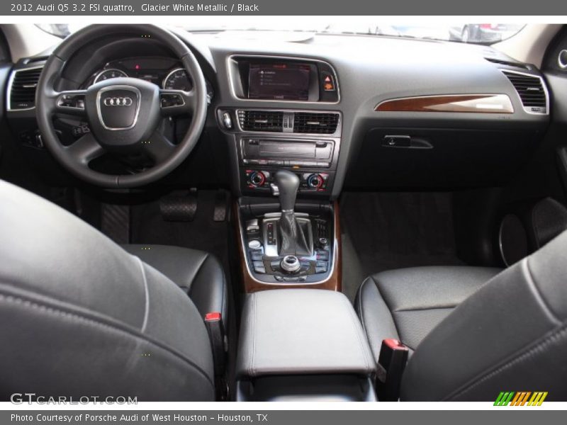 Glacier White Metallic / Black 2012 Audi Q5 3.2 FSI quattro