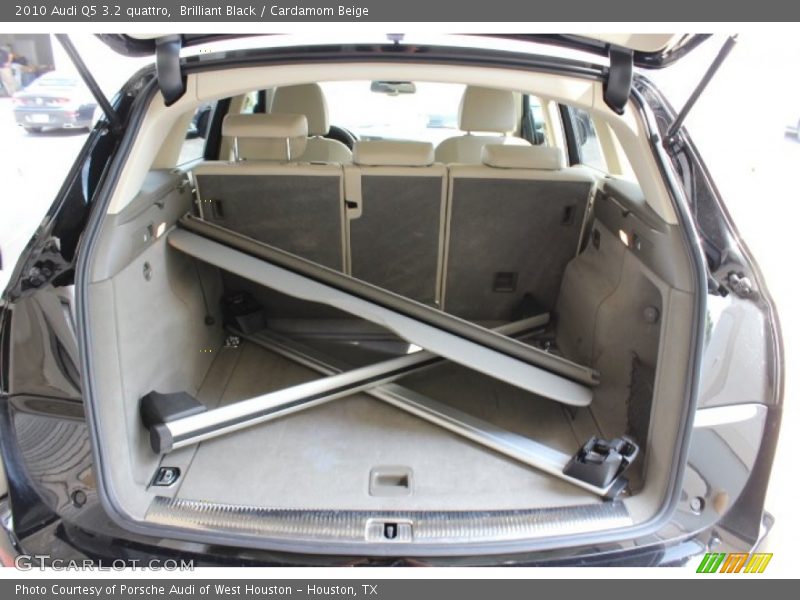 Brilliant Black / Cardamom Beige 2010 Audi Q5 3.2 quattro