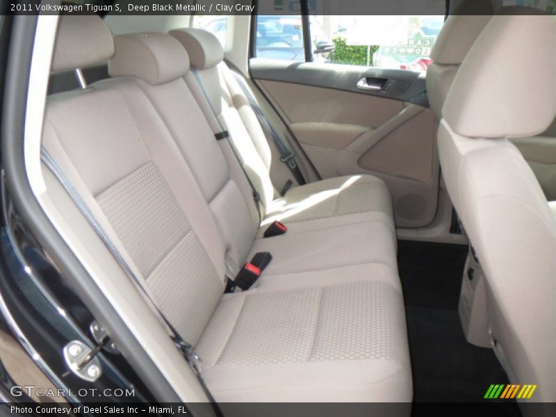 Deep Black Metallic / Clay Gray 2011 Volkswagen Tiguan S