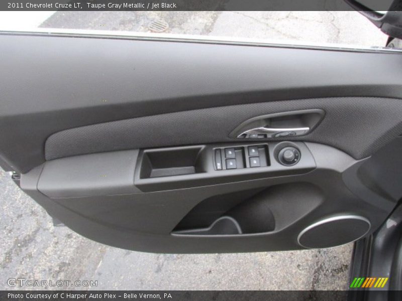 Taupe Gray Metallic / Jet Black 2011 Chevrolet Cruze LT