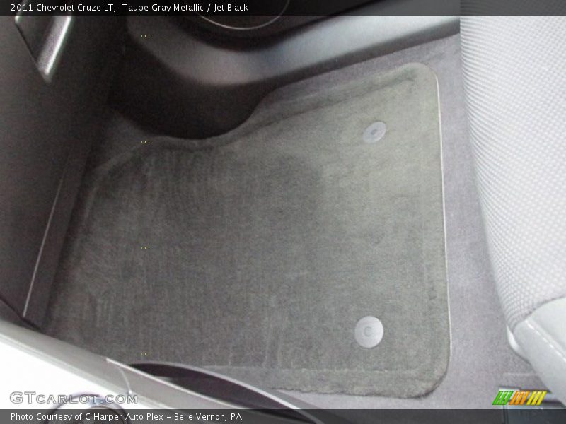 Taupe Gray Metallic / Jet Black 2011 Chevrolet Cruze LT