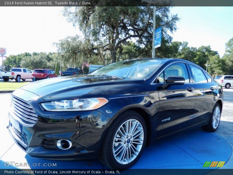 Tuxedo Black / Dune 2014 Ford Fusion Hybrid SE