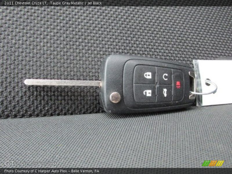 Taupe Gray Metallic / Jet Black 2011 Chevrolet Cruze LT