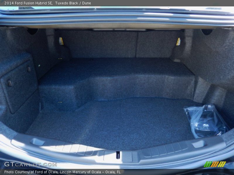  2014 Fusion Hybrid SE Trunk