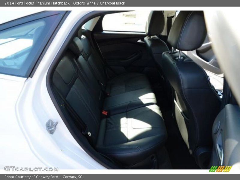Oxford White / Charcoal Black 2014 Ford Focus Titanium Hatchback