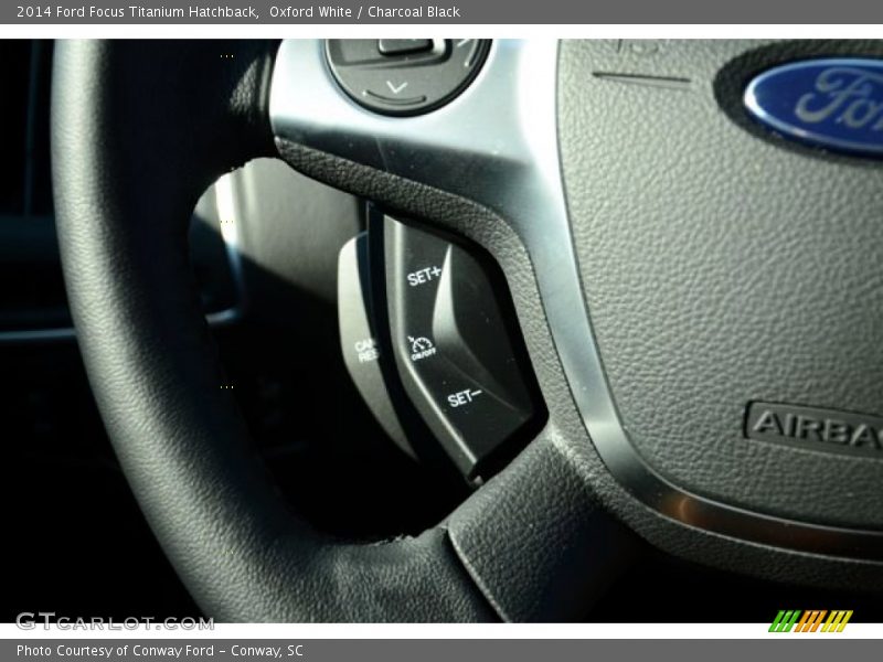 Oxford White / Charcoal Black 2014 Ford Focus Titanium Hatchback