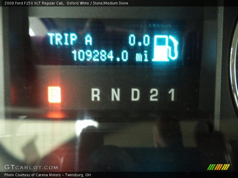 Oxford White / Stone/Medium Stone 2009 Ford F150 XLT Regular Cab