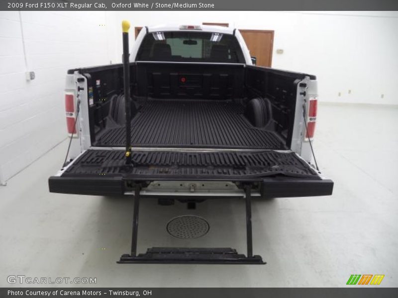 Oxford White / Stone/Medium Stone 2009 Ford F150 XLT Regular Cab