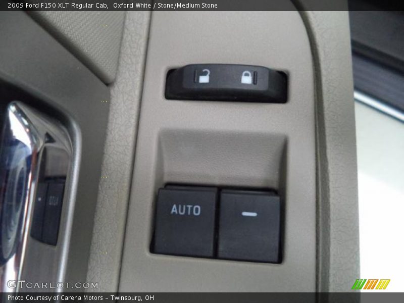 Oxford White / Stone/Medium Stone 2009 Ford F150 XLT Regular Cab