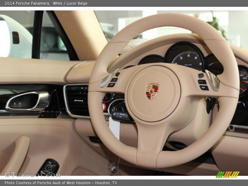  2014 Panamera  Steering Wheel