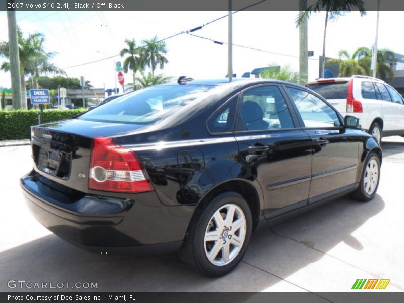 Black / Off-Black 2007 Volvo S40 2.4i