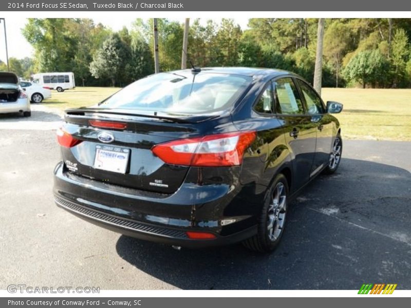 Tuxedo Black / Charcoal Black 2014 Ford Focus SE Sedan