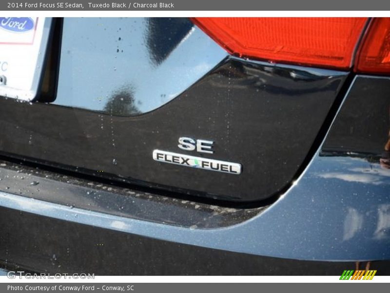 Tuxedo Black / Charcoal Black 2014 Ford Focus SE Sedan