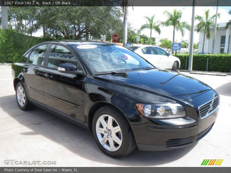 Black / Off-Black 2007 Volvo S40 2.4i