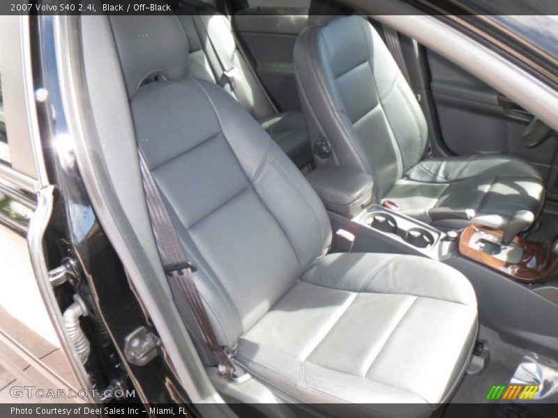 Black / Off-Black 2007 Volvo S40 2.4i