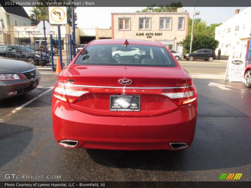 Venetian Red Pearl / Black 2012 Hyundai Azera