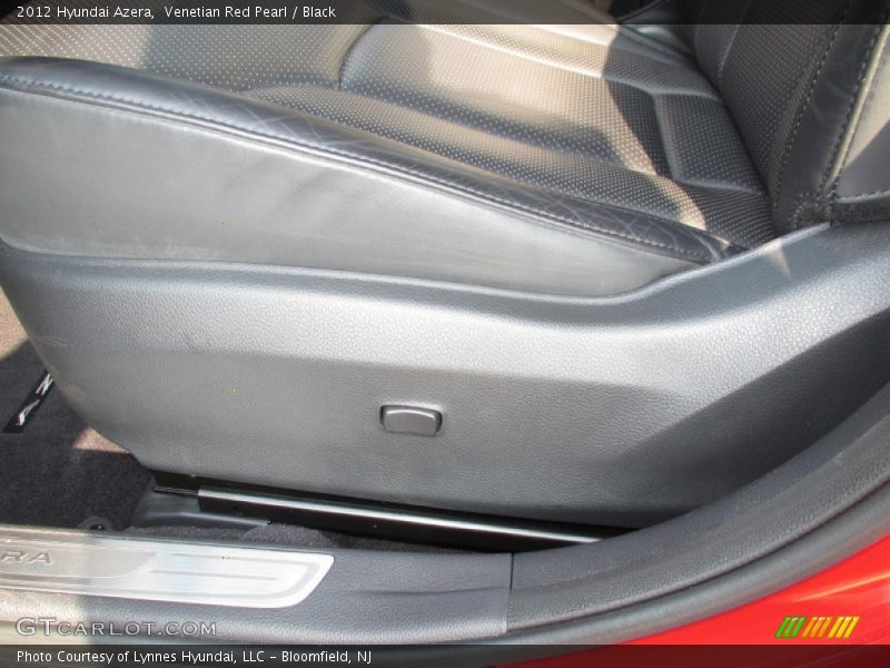 Venetian Red Pearl / Black 2012 Hyundai Azera