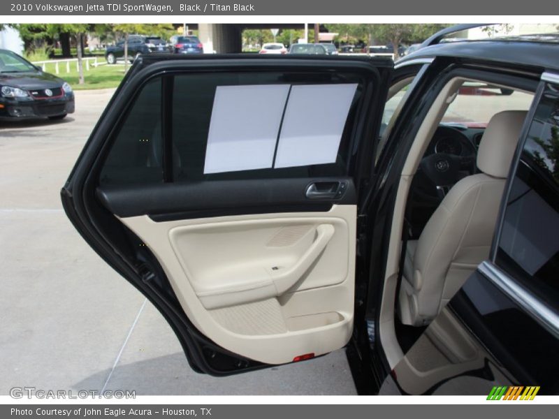 Black / Titan Black 2010 Volkswagen Jetta TDI SportWagen