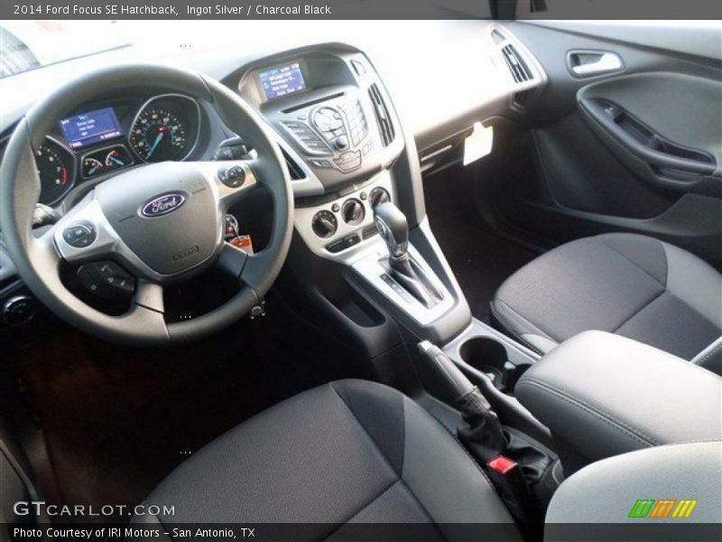 Ingot Silver / Charcoal Black 2014 Ford Focus SE Hatchback