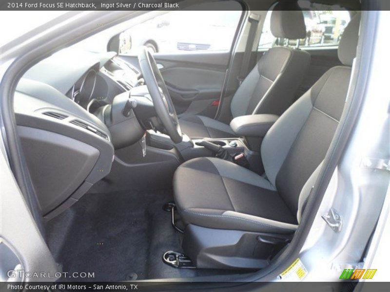 Ingot Silver / Charcoal Black 2014 Ford Focus SE Hatchback
