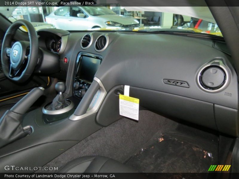 Dashboard of 2014 SRT Viper Coupe