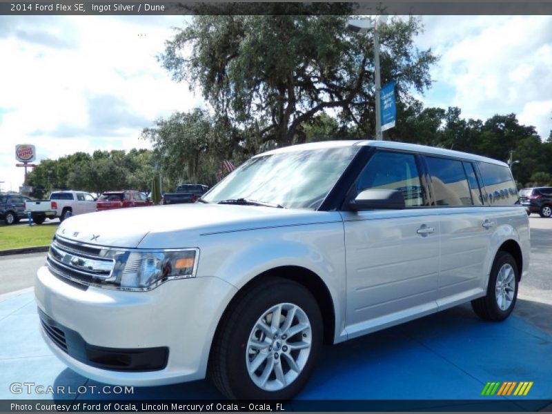 Front 3/4 View of 2014 Flex SE