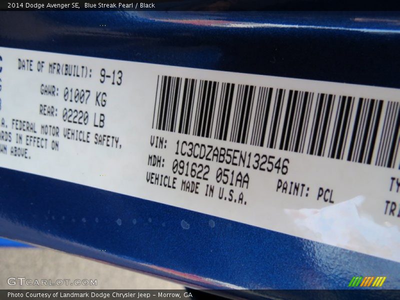 Blue Streak Pearl / Black 2014 Dodge Avenger SE