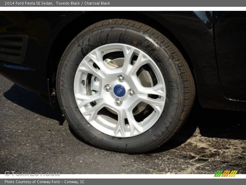 Tuxedo Black / Charcoal Black 2014 Ford Fiesta SE Sedan
