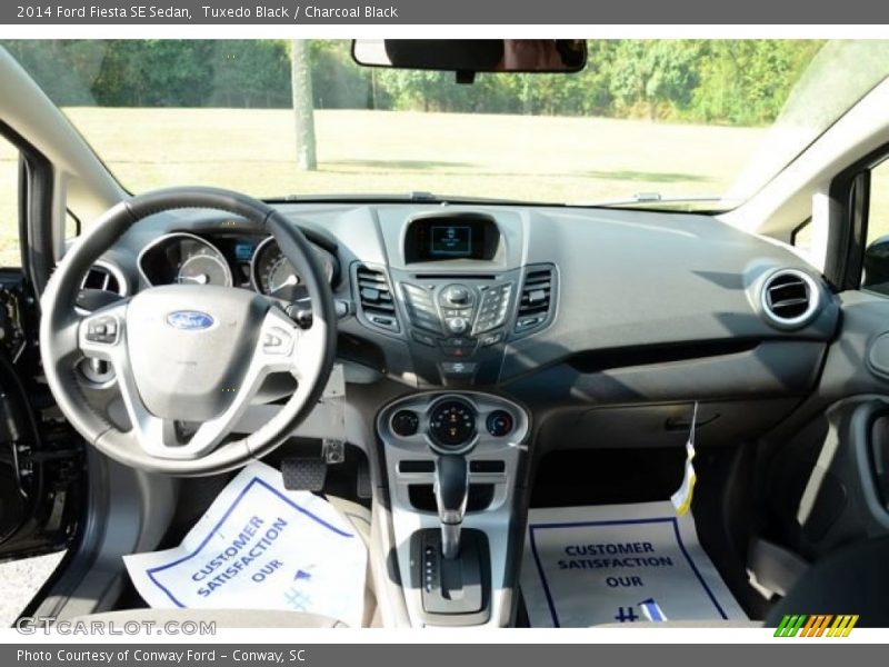 Tuxedo Black / Charcoal Black 2014 Ford Fiesta SE Sedan